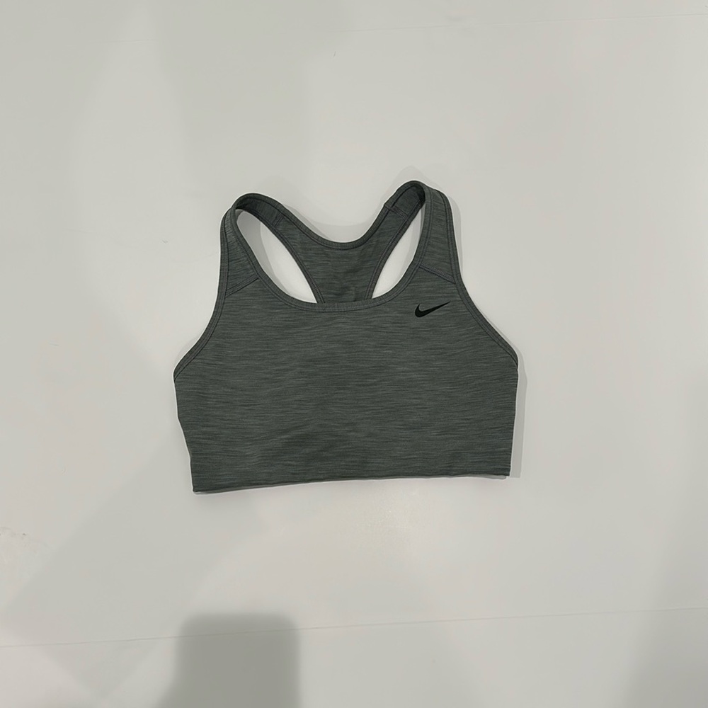 Nike sports bra medium